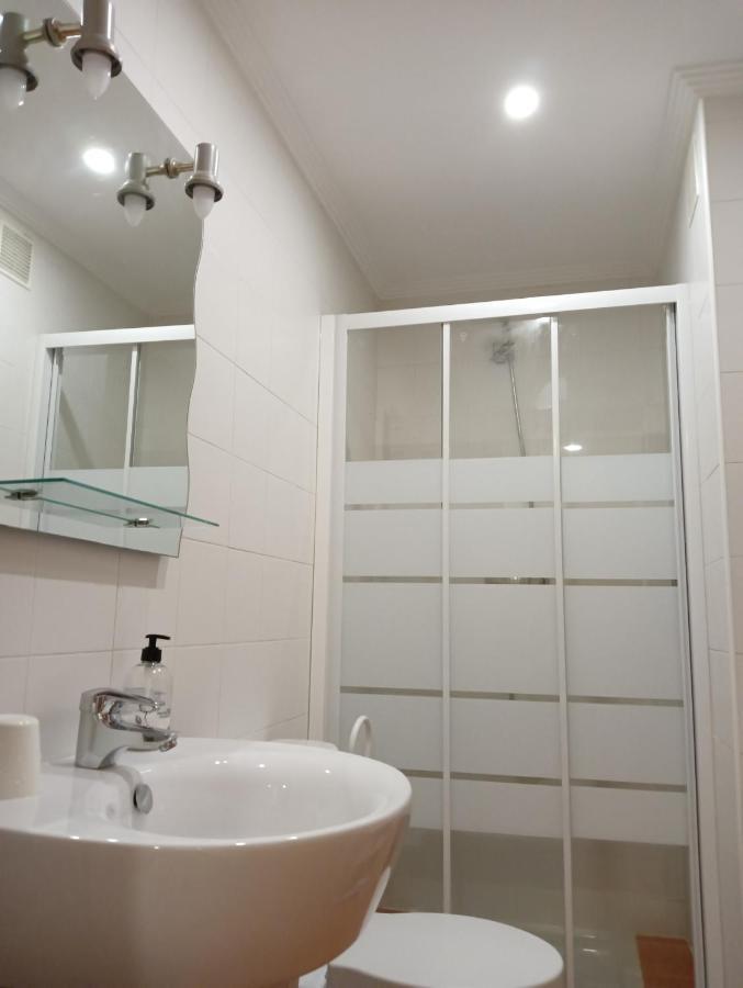 Apartamentos Chevere Rojo-Huca Oviedo Exteriör bild