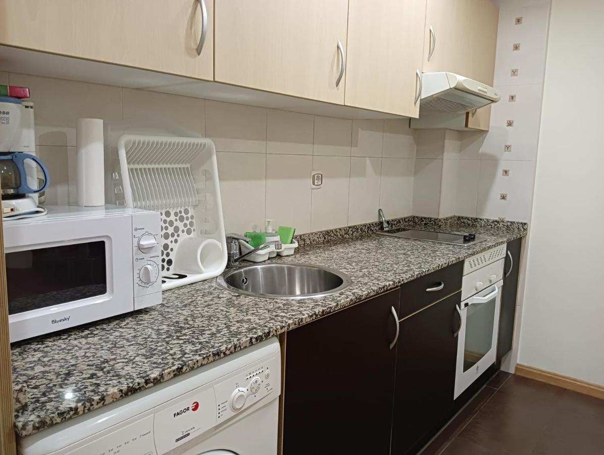 Apartamentos Chevere Rojo-Huca Oviedo Exteriör bild